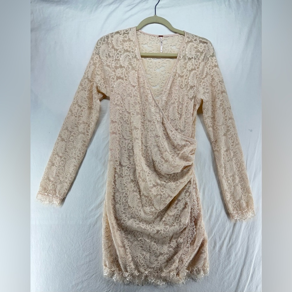 FREE PEOPLE Mini Dress Lace Cream Faux Wrap Lined V Neck Sheer Back Sleeves M‎